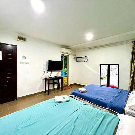 Homestay 55 Johor Bahru Exterior photo