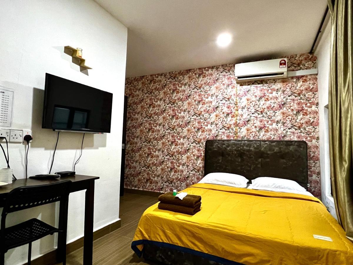 Homestay 55 Johor Bahru Exterior photo
