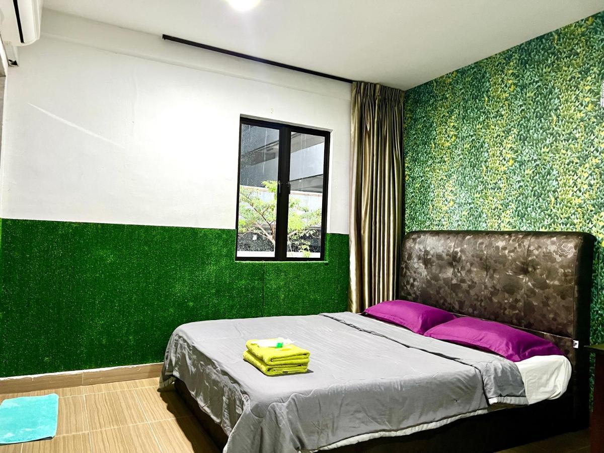 Homestay 55 Johor Bahru Exterior photo